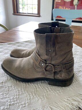 ROAN harness buckle side zip boots size 8.5 gray